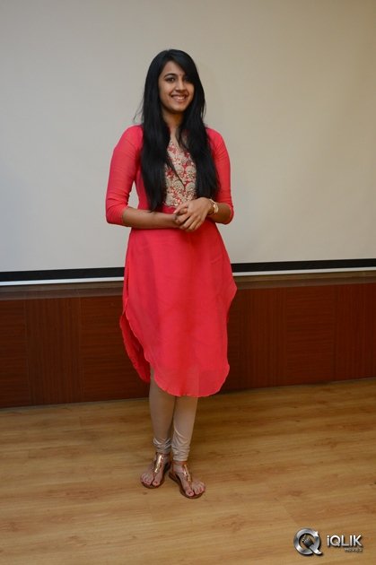 Niharika-Konidela-Interview-About-Oka-Manasu